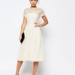 Robe patineuse mi-longue en tulle avec dentelle sur Asos