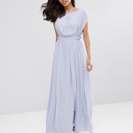 Maxi robe à taille ornementée sur Asos