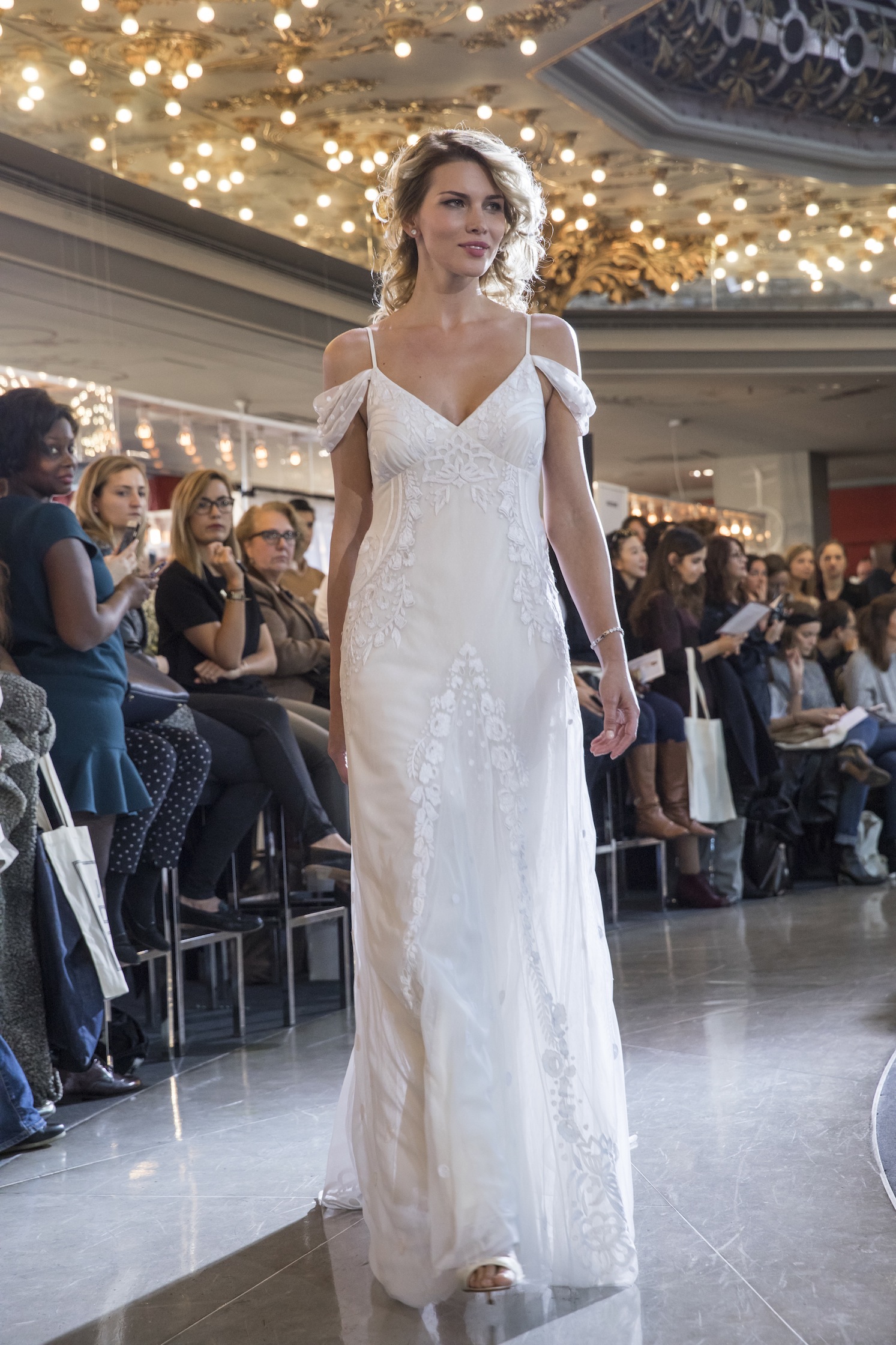5a5a1018_temperleybridal-au-printemps