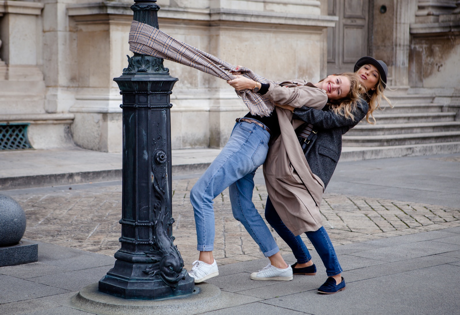 © Damien Vincart - le wedding magazine - Albe Editions - Séance photo copines