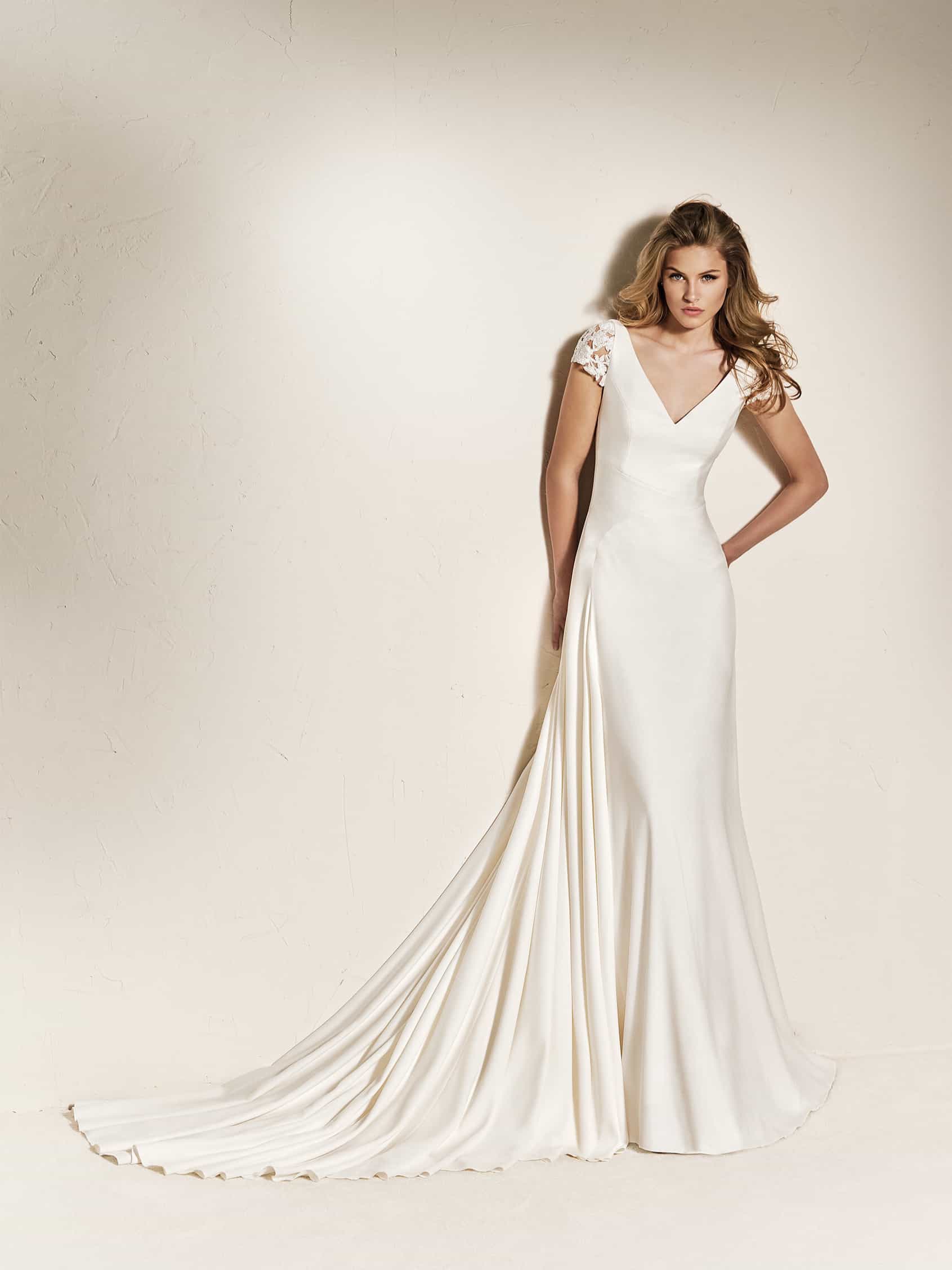 Le Wedding Magazine - ©Pronovias - Sélection