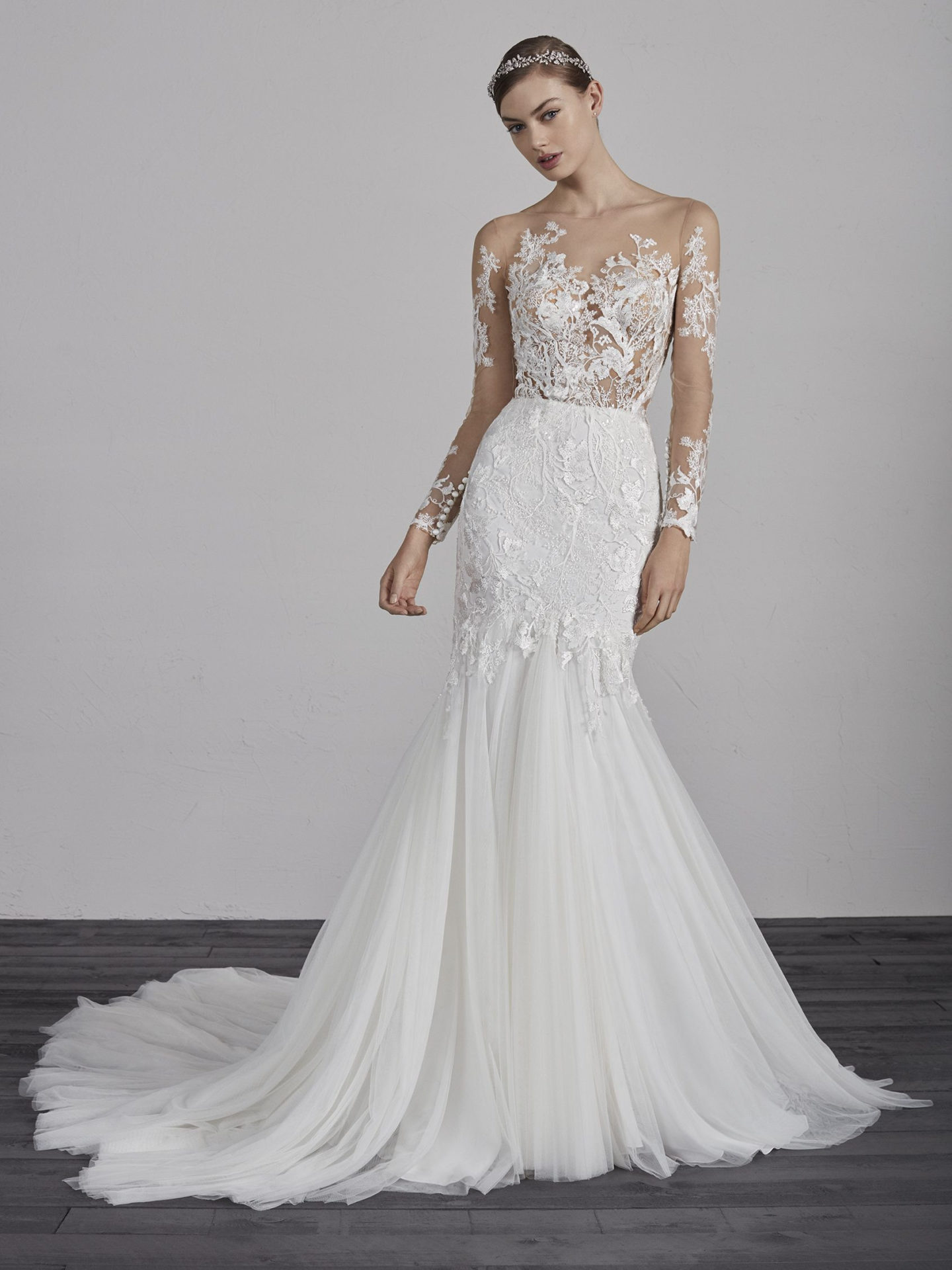 Le Wedding Magazine - ©Pronovias