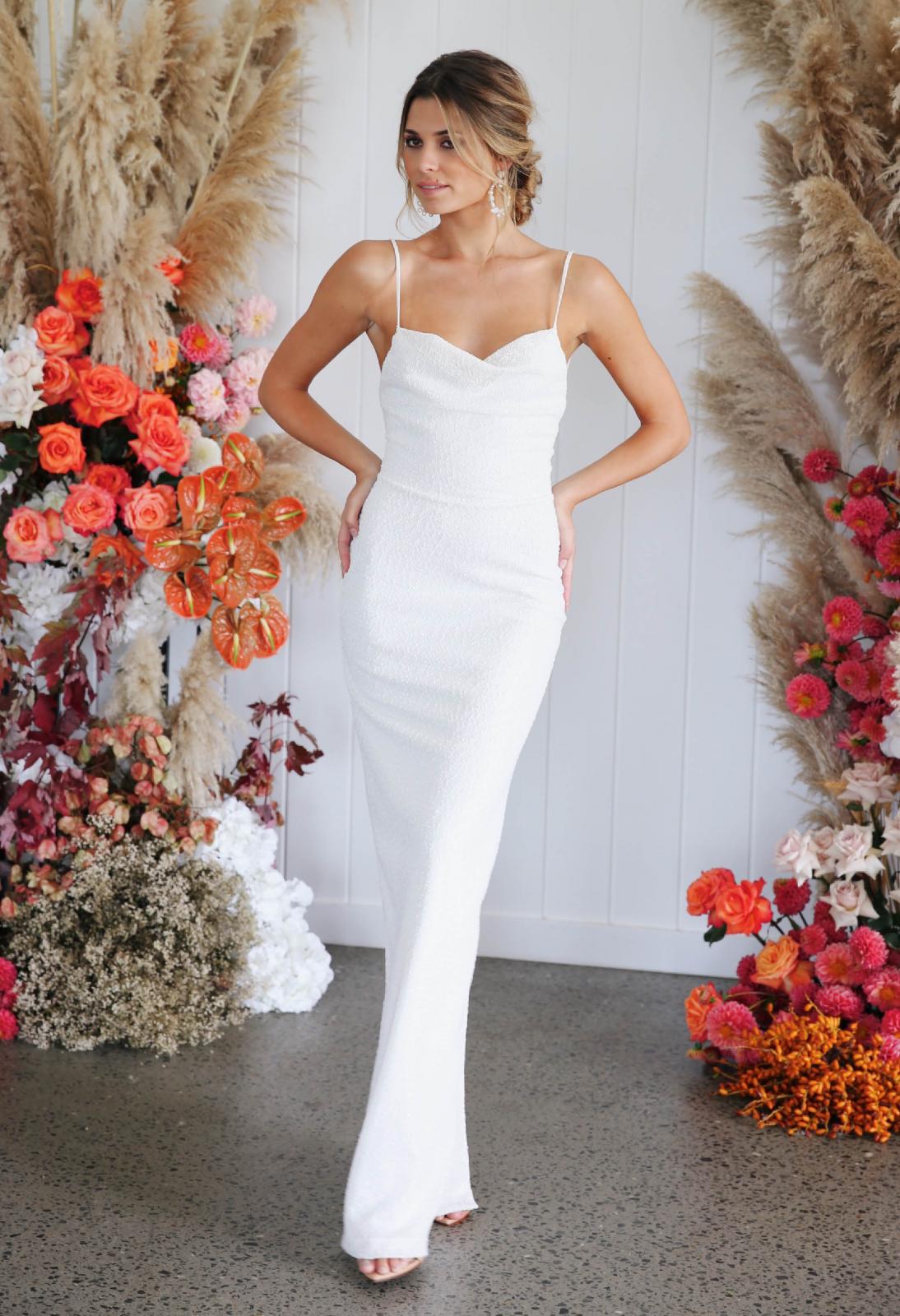 Le Wedding Magazine - ©Grace Loves Lace