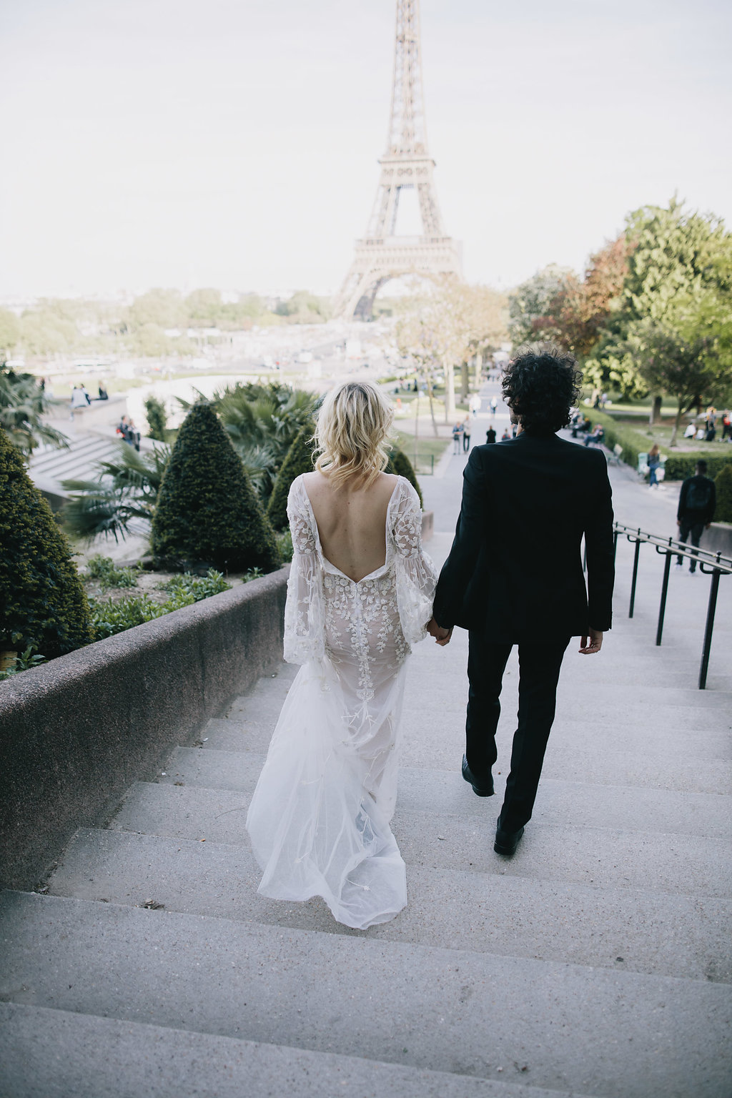 Le Wedding Magazine - ©Ashleigh Newman