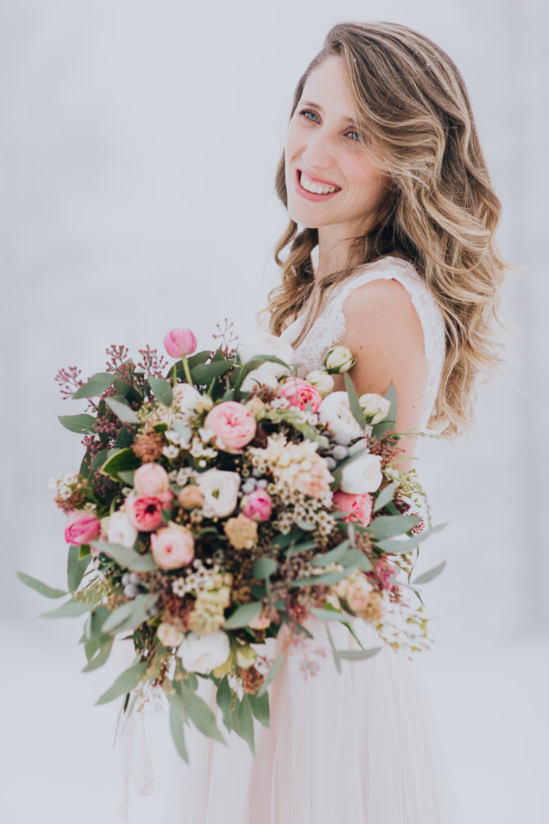 Le Wedding Magazine - ©Lora’s Photography