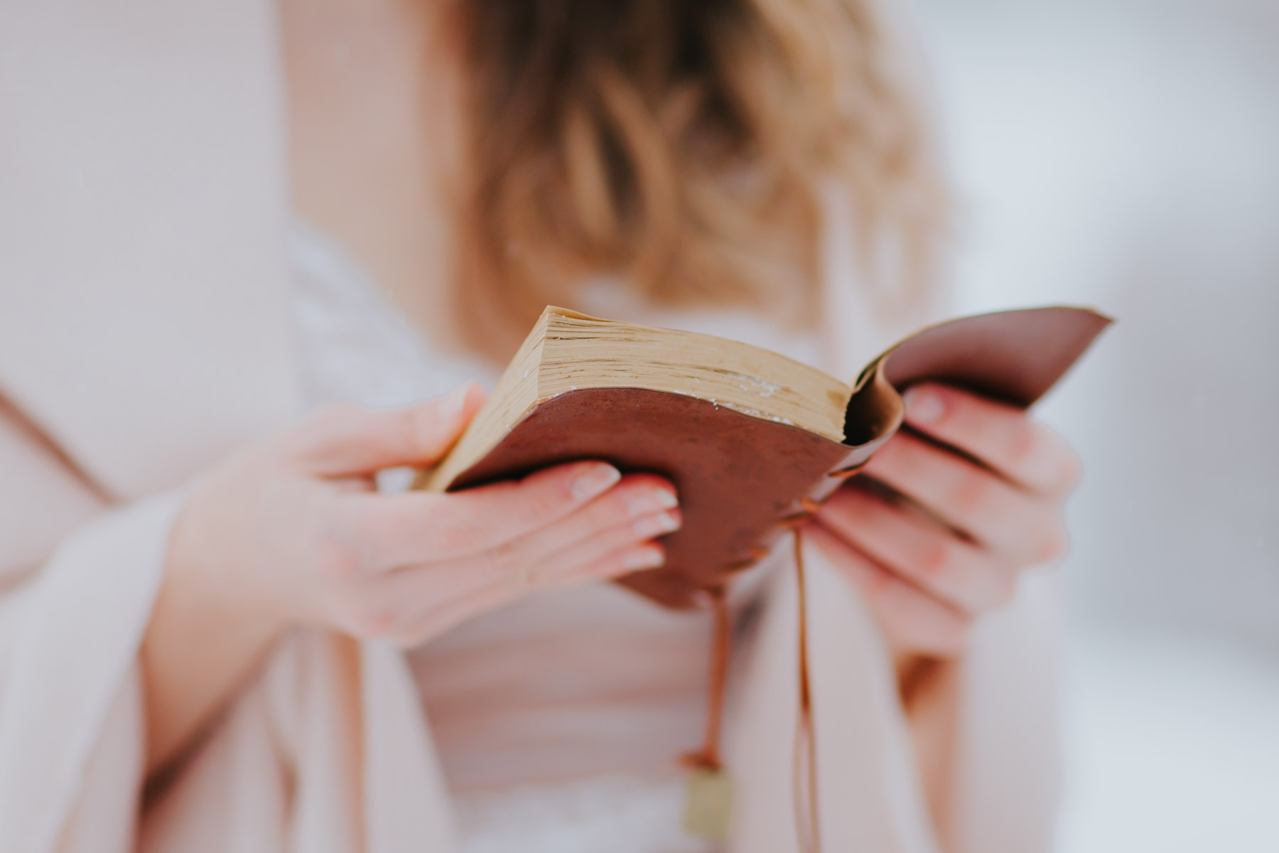 Le Wedding Magazine - ©Lora’s Photography