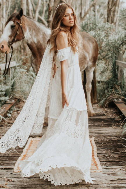 Le Wedding Magazine - ©Spell & The Gypsy