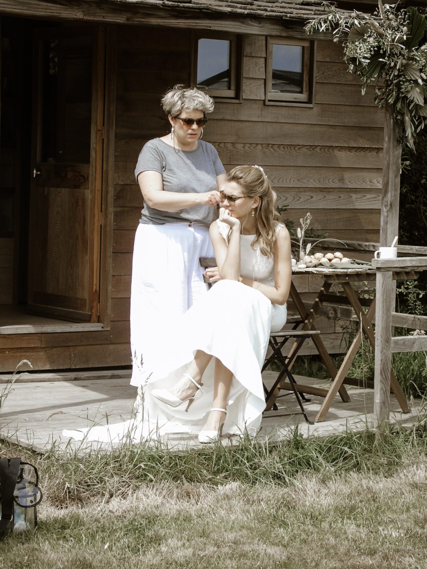le wedding magazine - francisco reli et eglantine backstage robe de mariee