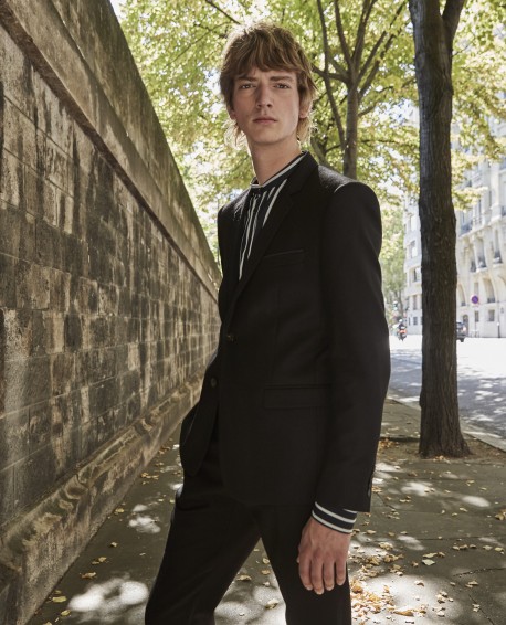 Le Wedding Magazine - Blog Mariage - Costumes & Smokings noirs mariage - ©The Kooples