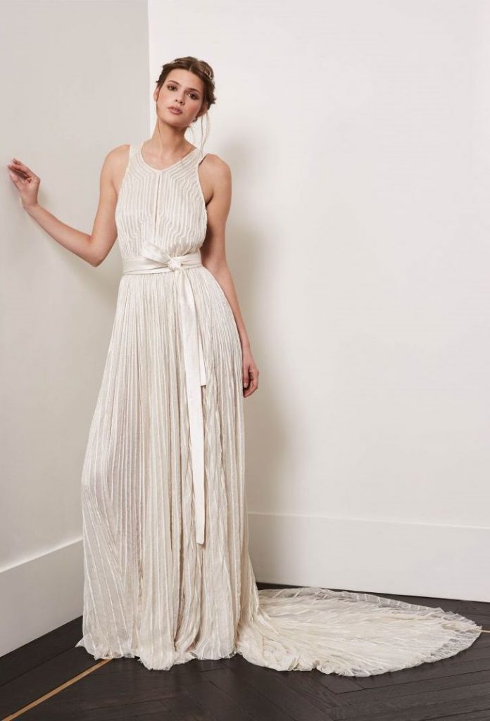 Robe de mariée avec ceinture
