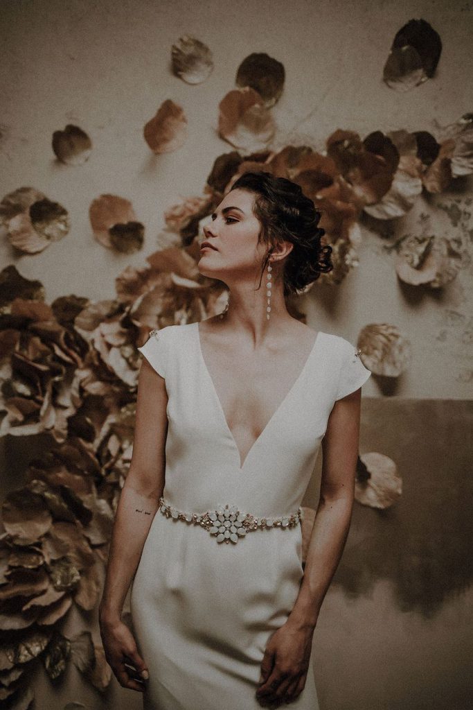 Robe de mariée blanche avec ceinture