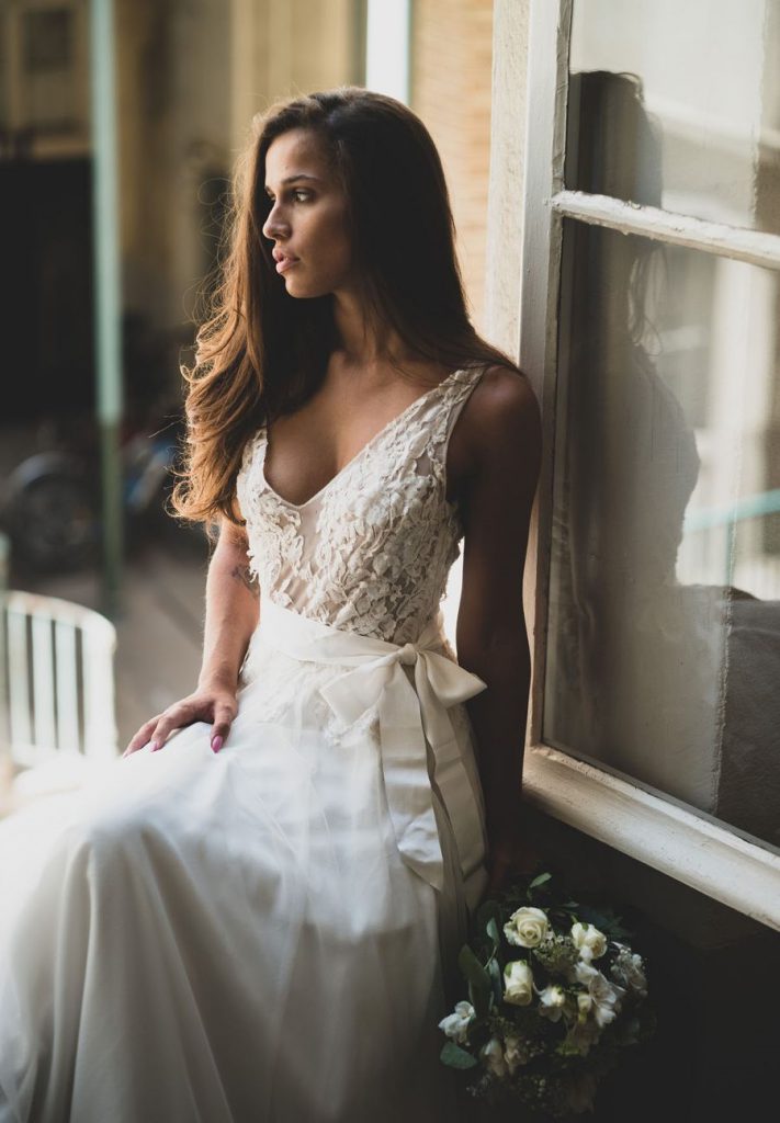 Robe de mariée avec ceinture en ruban