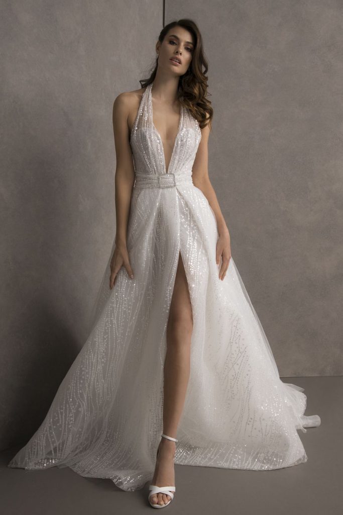 Robe de mariée fendue avec ceinture