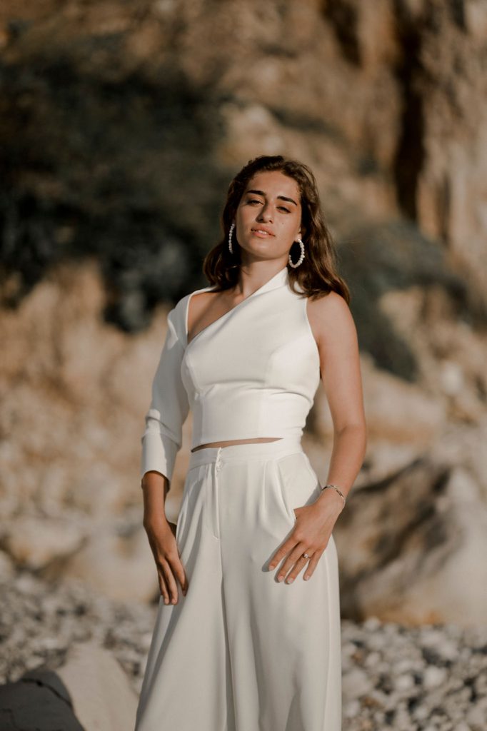 Ensemble de mariée pour un mariage d'été à la mer