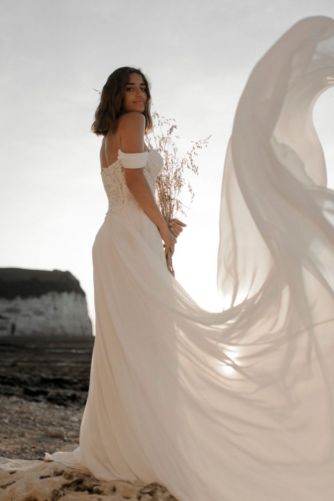 Robe de mariée pour un mariage d'été à la plage