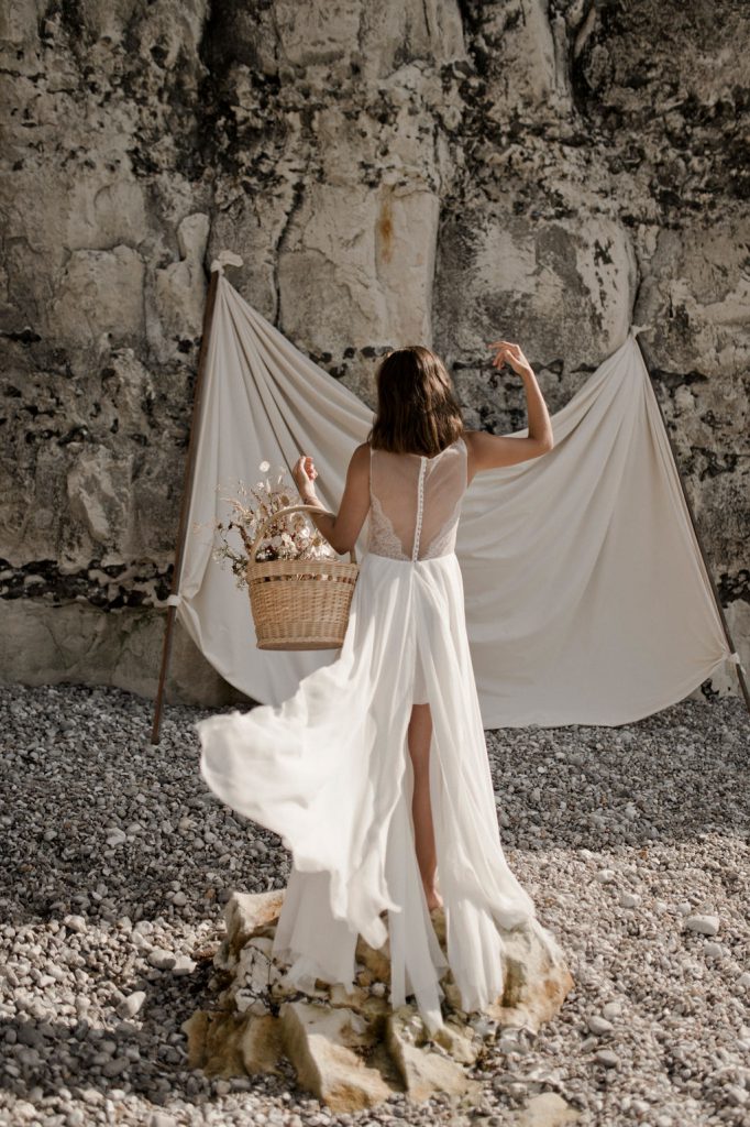 Robe de mariée pour un mariage estival à la plage