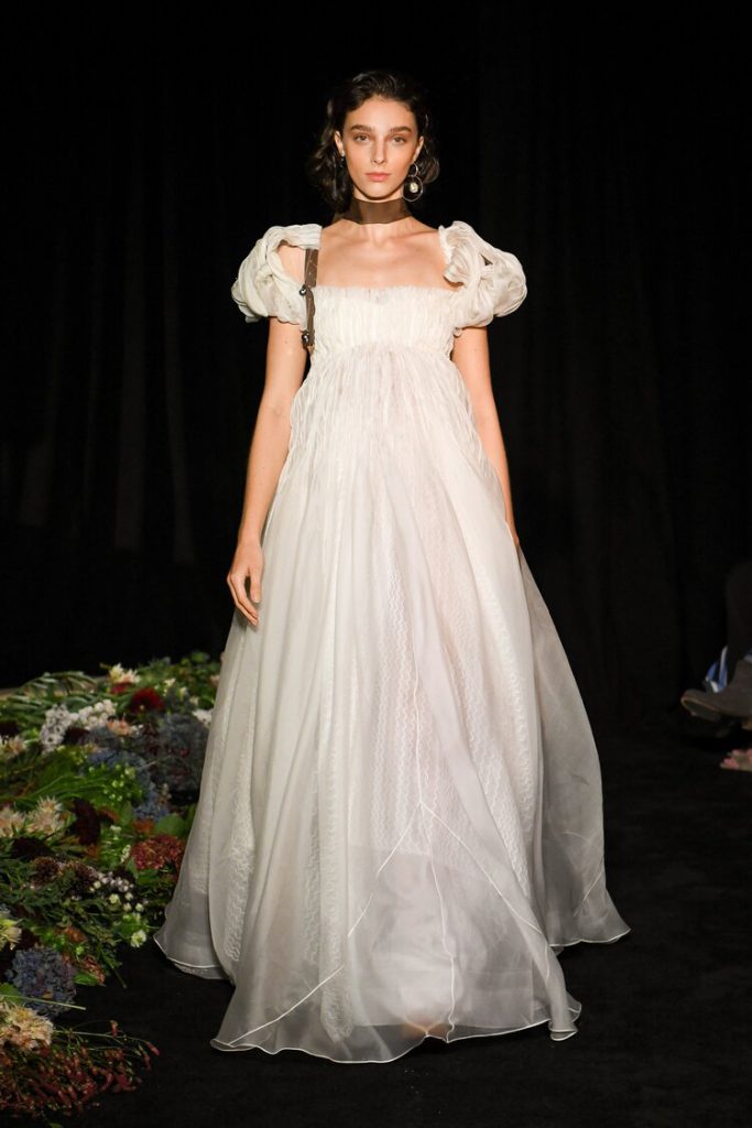 Robe de mariée volumineuse