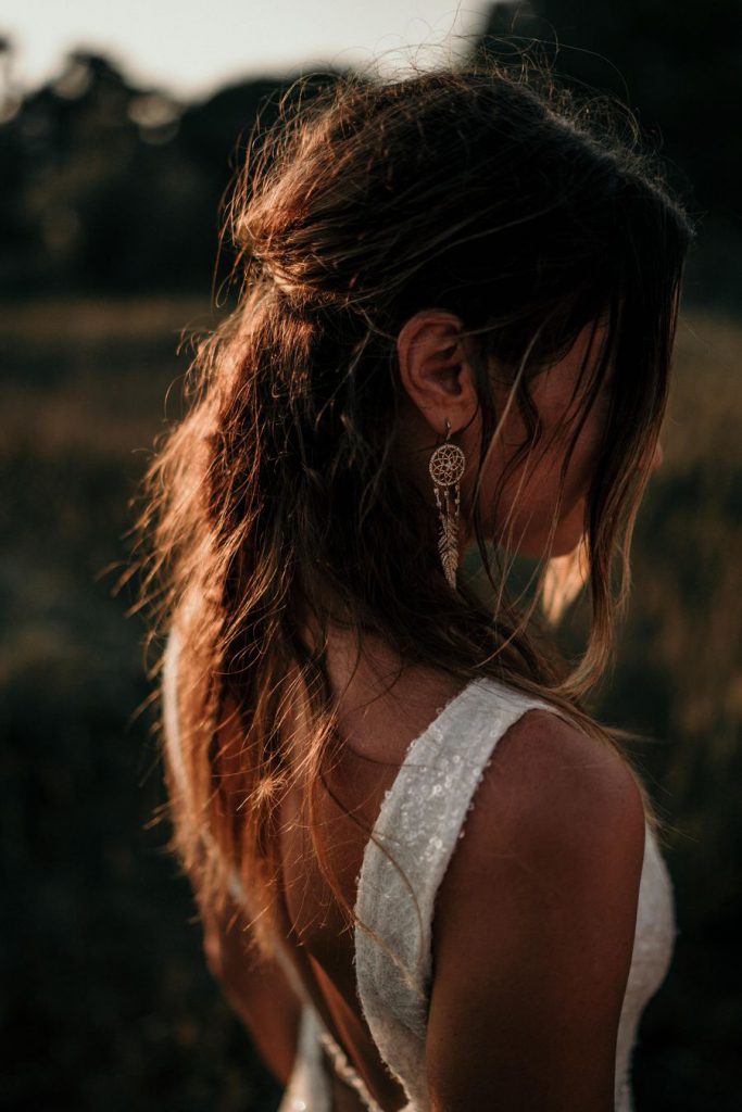 La mariée lors de la golden hour