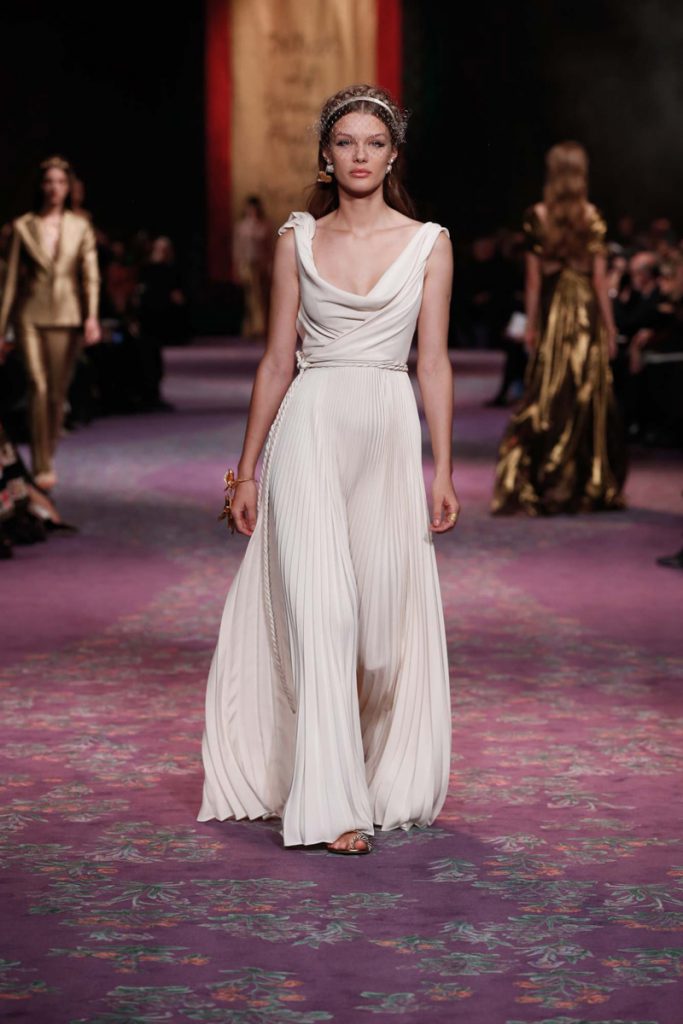 Robe de mariée plissée