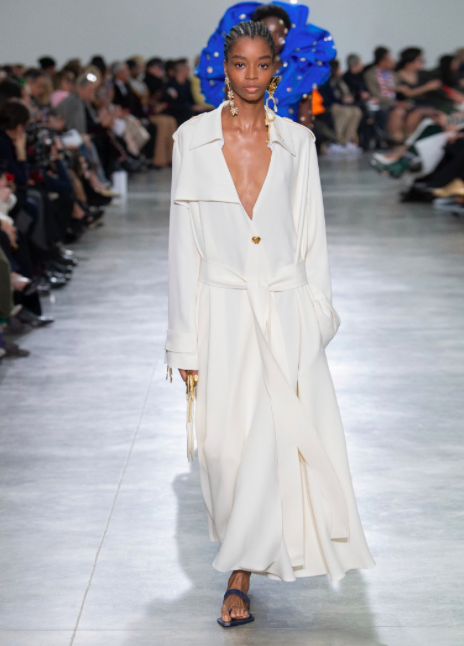 Robe civile fashion week