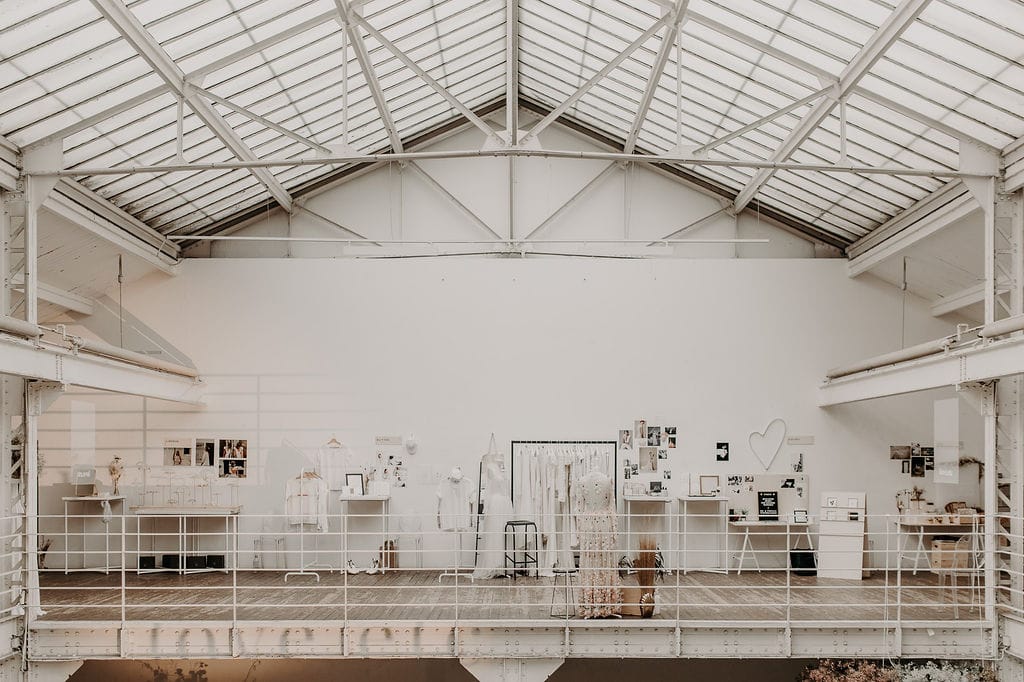 Galerie Joseph Turenne La mariée aux pieds nus ©Yoris Photographe