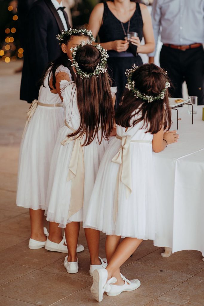 Les enfants du cortège de mariage