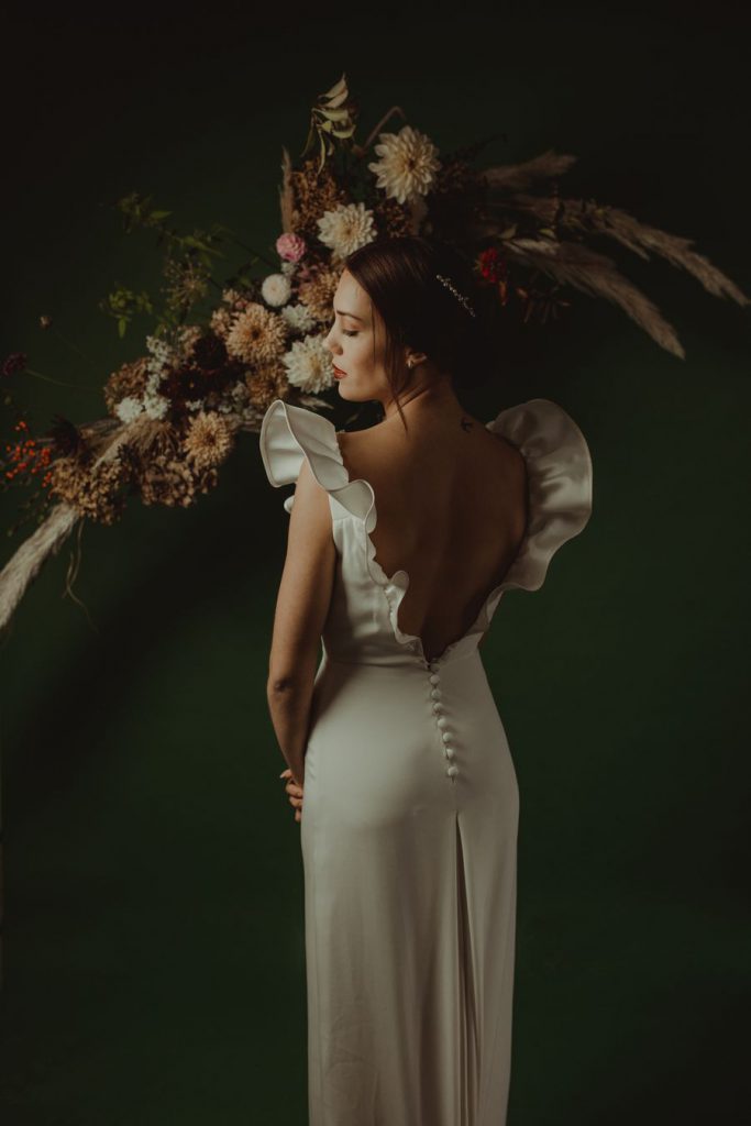 Robe de mariée avec ondulations aux épaules Gilles Zimmer