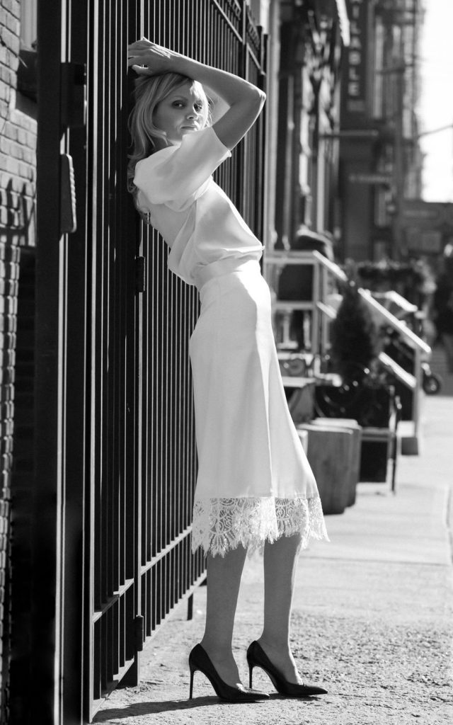 Tenue mariage civil love is like a rose
