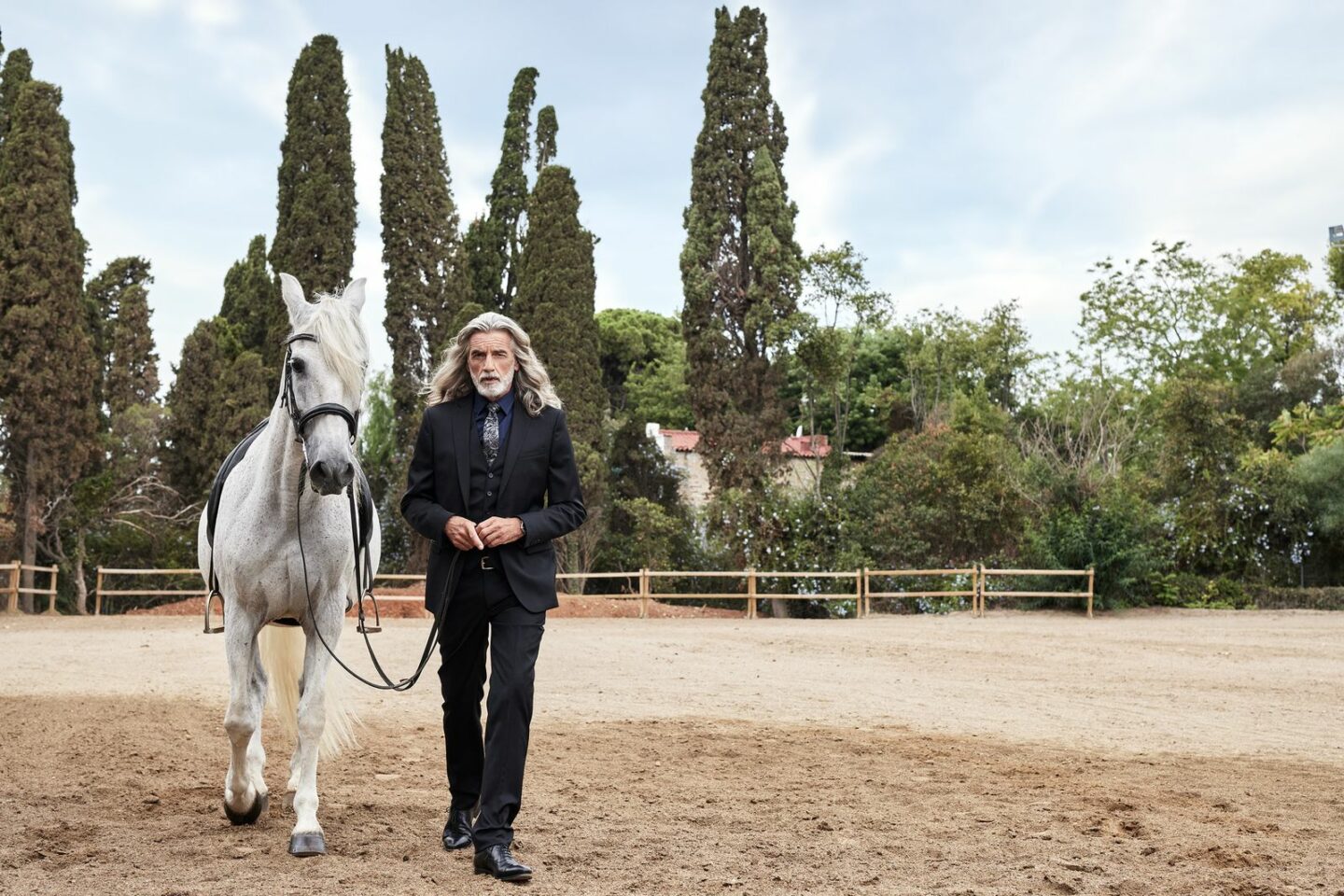 Albe EDITIONS  - couleurs costume