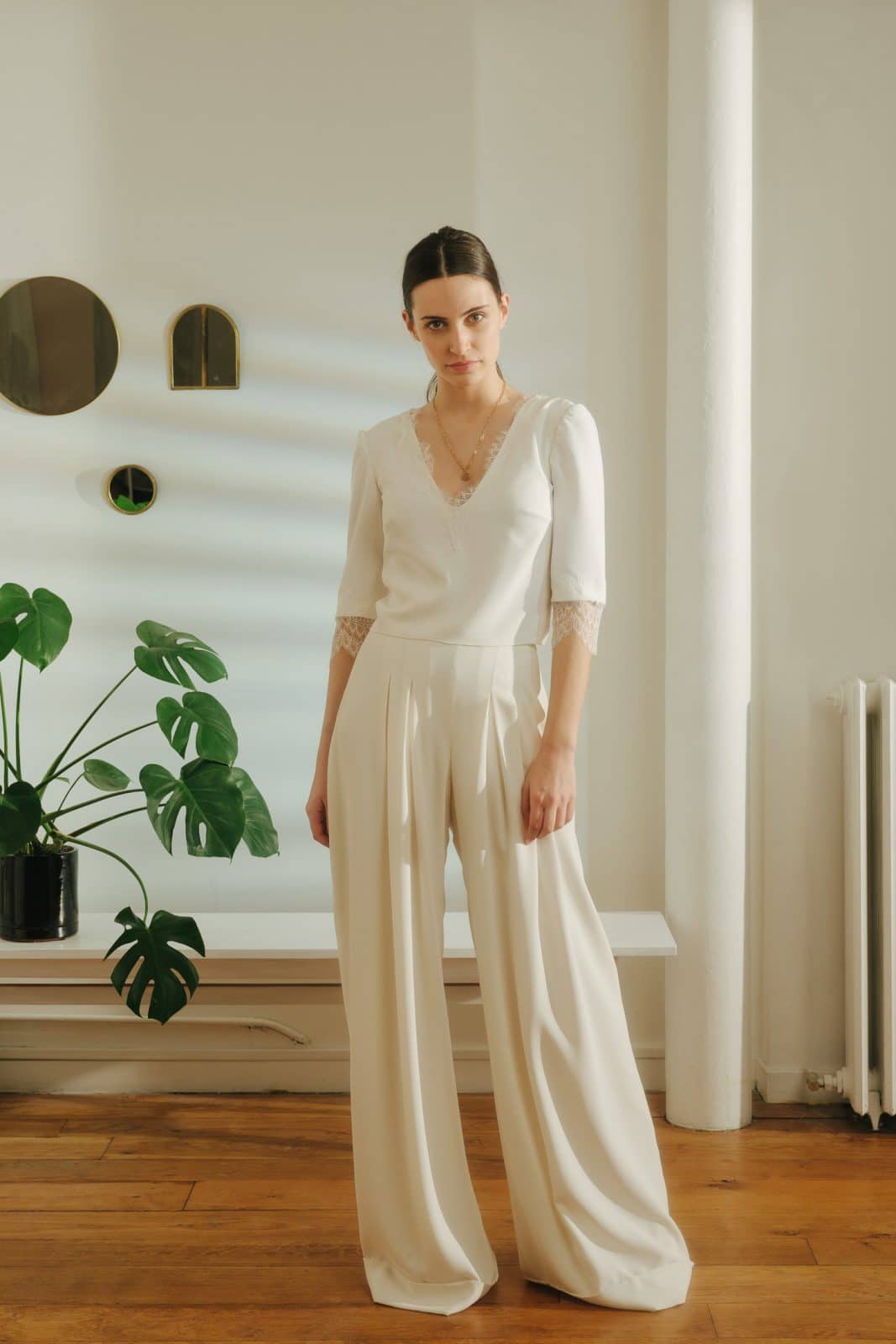 5 looks inspirés des premières images d'Emily In Paris - Saison 3