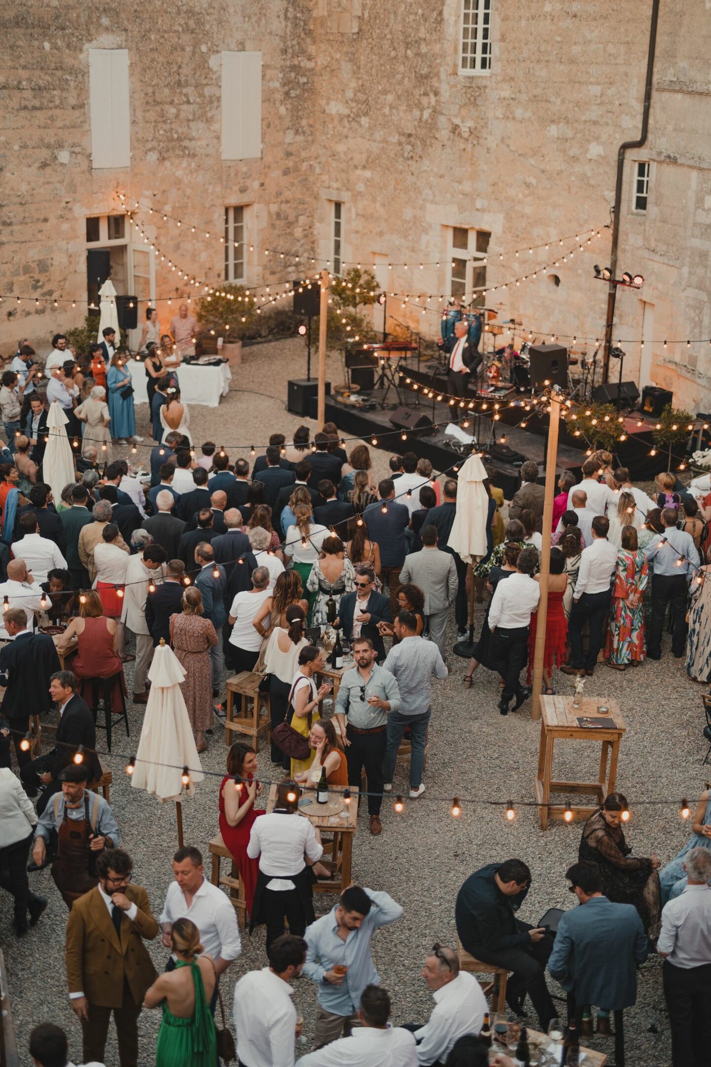 Albe Editions - Blog mariage - Wedding - Vrai mariage - Elsa Gary - Bohème au Château de Poudenas