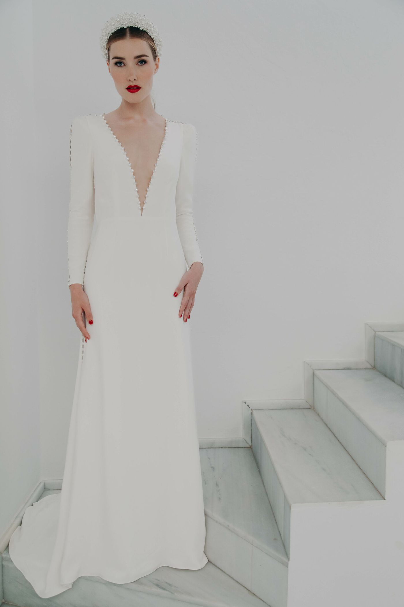 Tenue de mariée à perles avec décolleté et manches longues Elise Martimort
