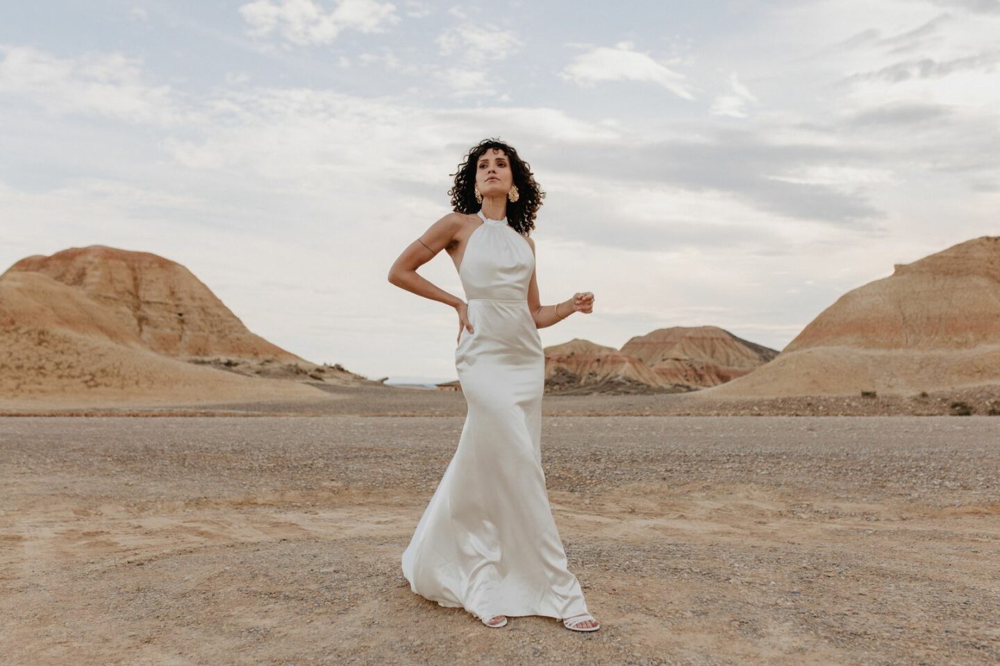 7 idées de robe de mariée en satin pour 2024