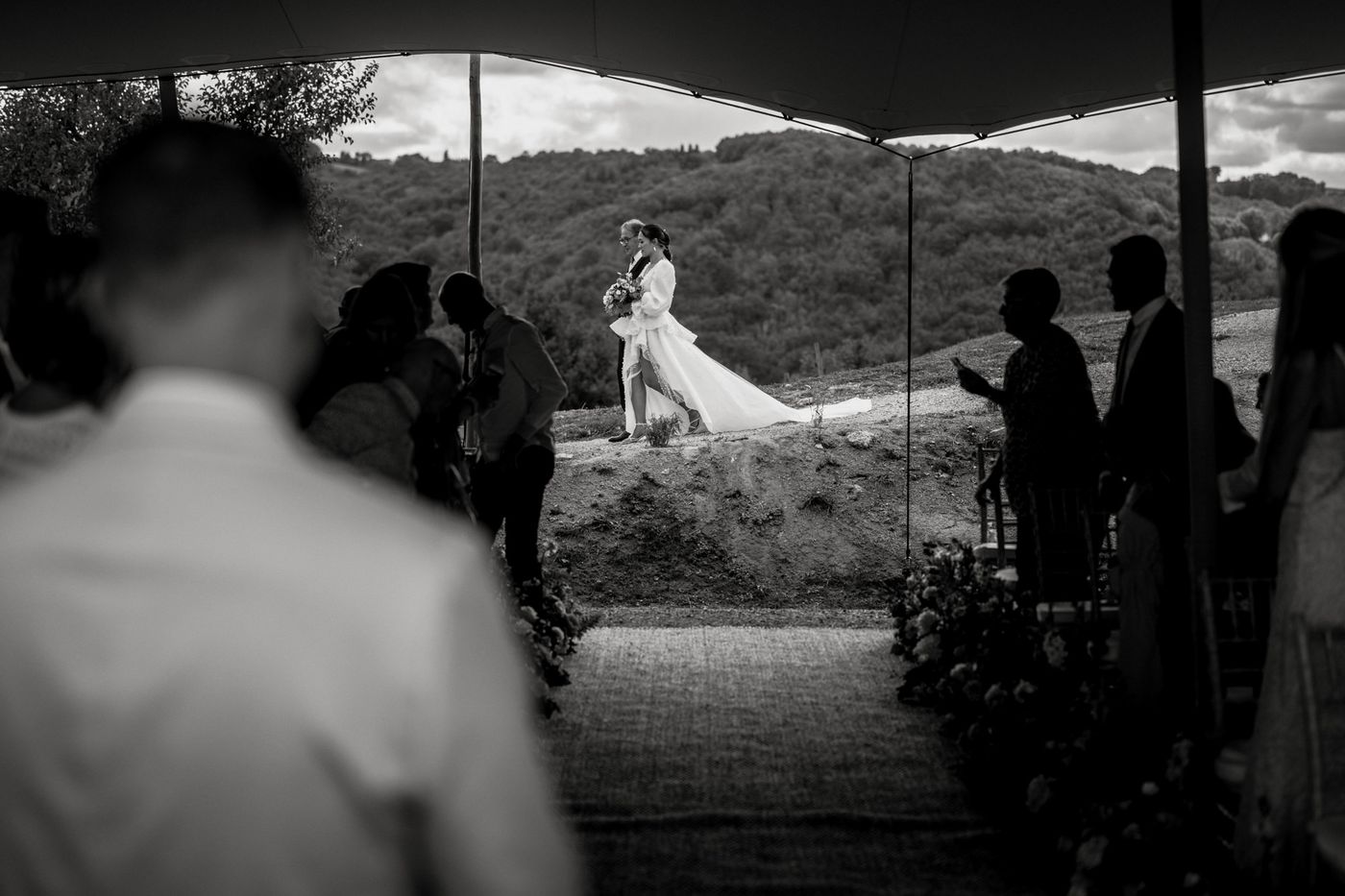 Candice & Daniel : Un mariage lumineux et fleuri dans l'Aveyron