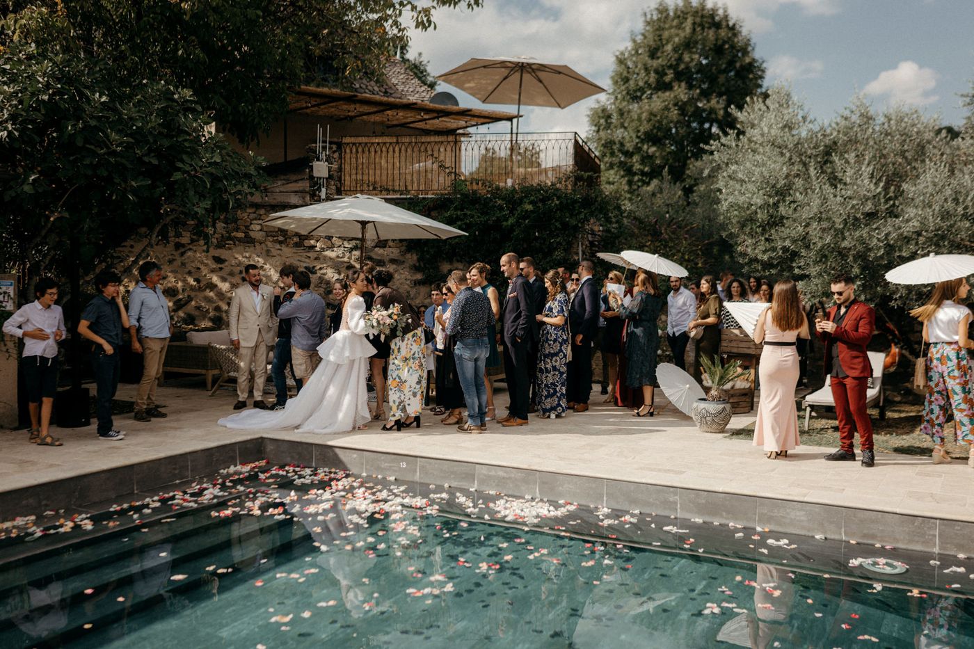Candice & Daniel : Un mariage lumineux et fleuri dans l'Aveyron