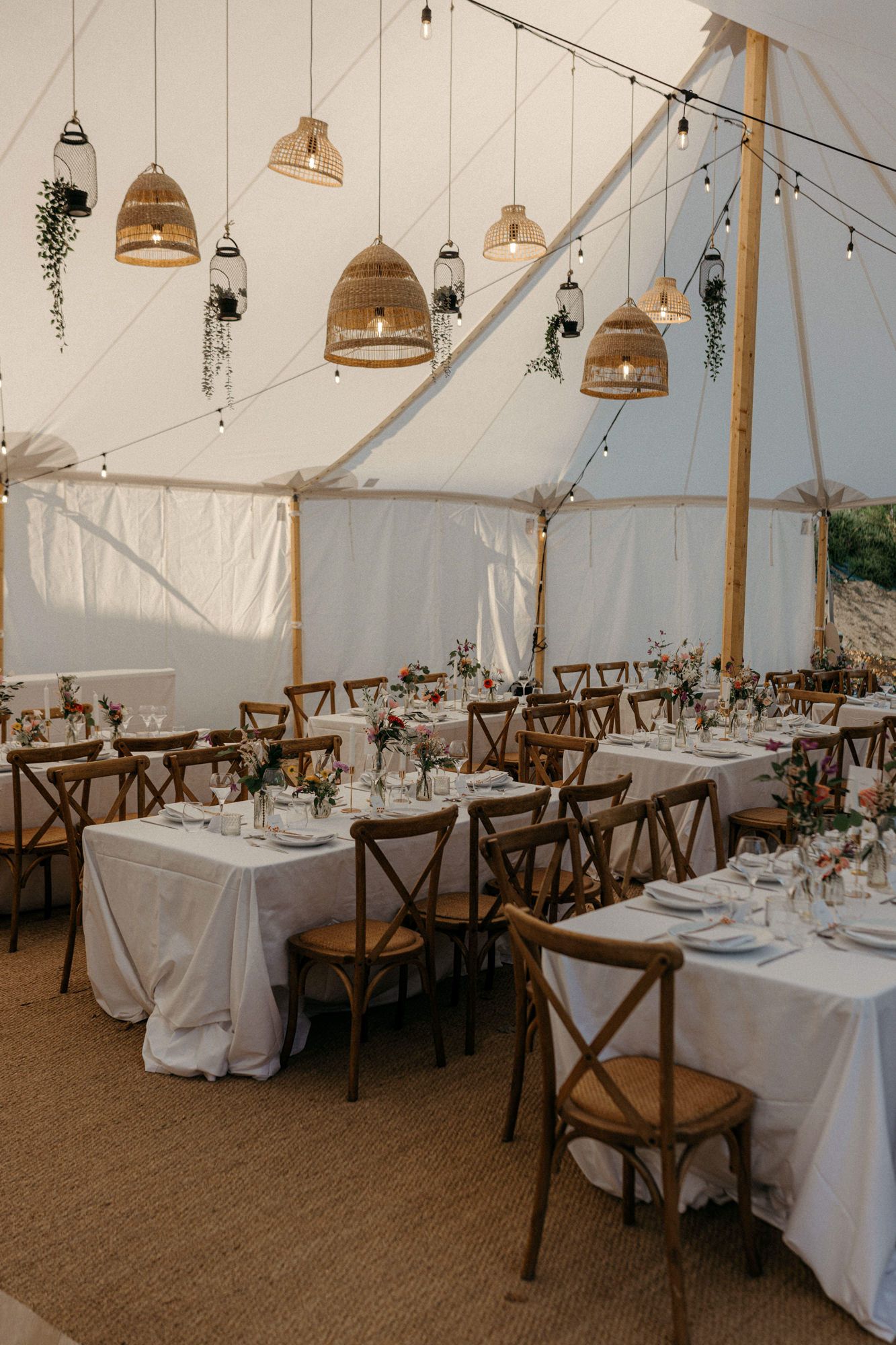 Candice & Daniel : Un mariage lumineux et fleuri dans l'Aveyron