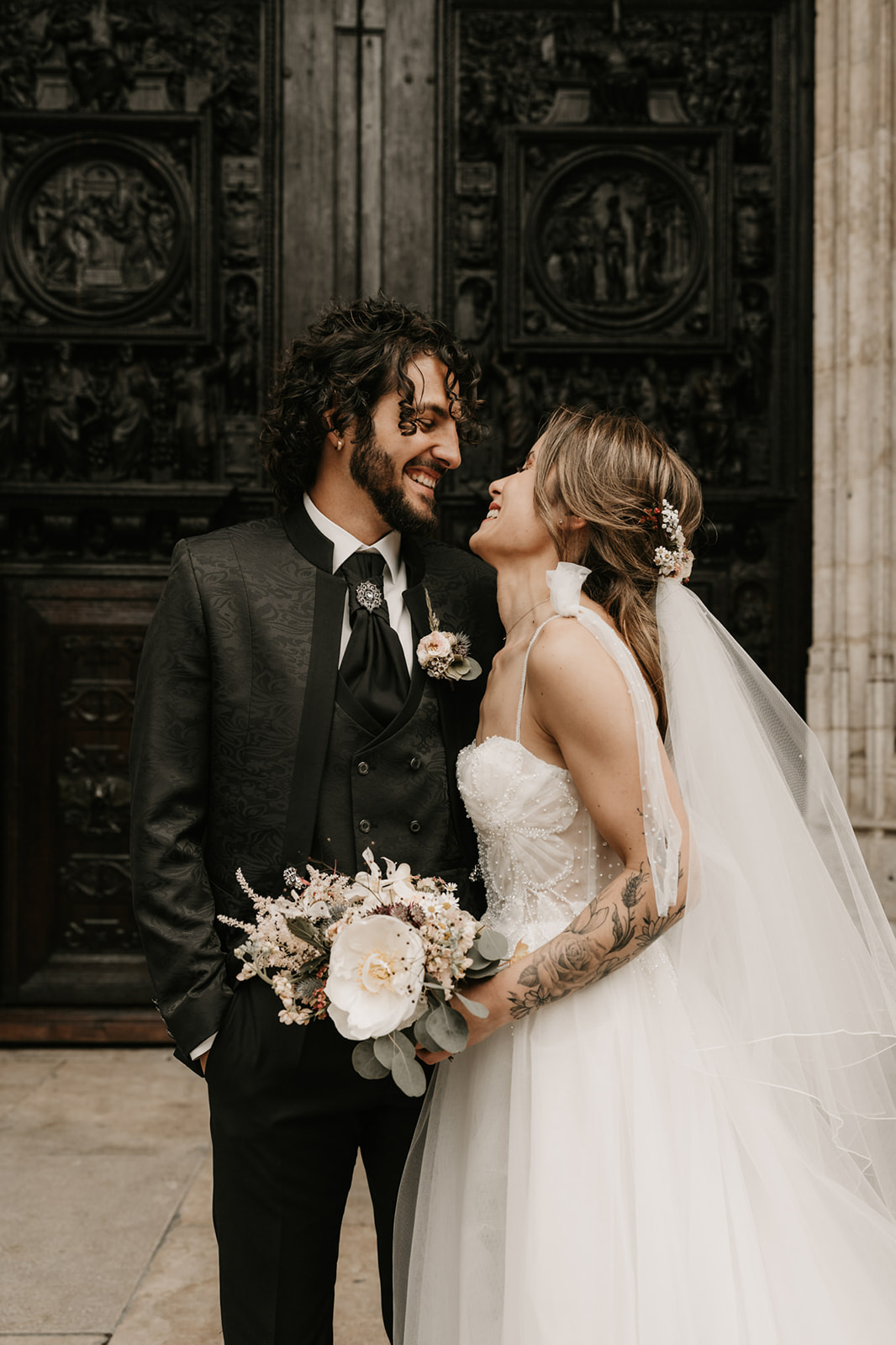 Johanna & Terry : Un mariage élégant et moderne à Rouen