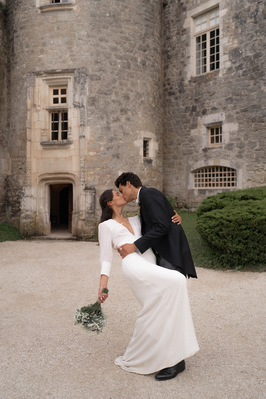 Candice & Armand : Un mariage au château de Cabrerets