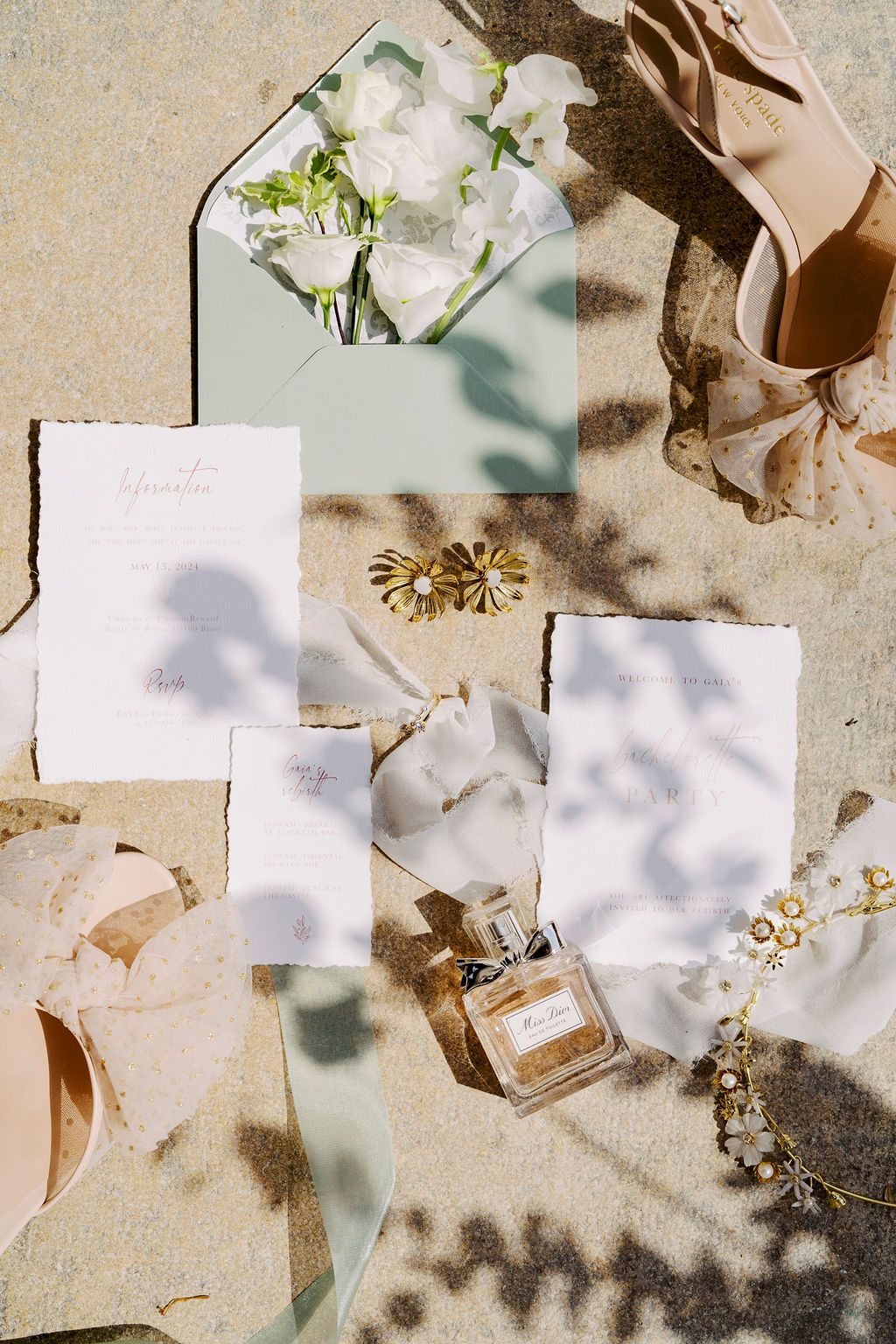 Inspiration : Gaïa - Un mariage au château de Champ-Renard - faire part et papeterie de mariage