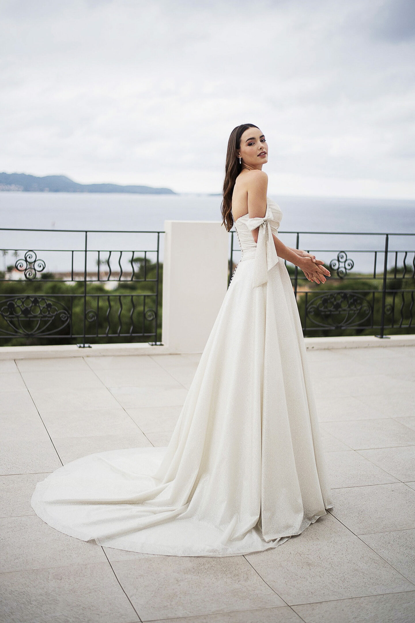 BELLA ROBE DE MARIÉE 2025