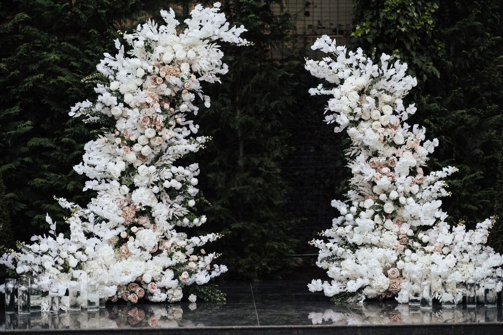 arche fleurie pour mariage